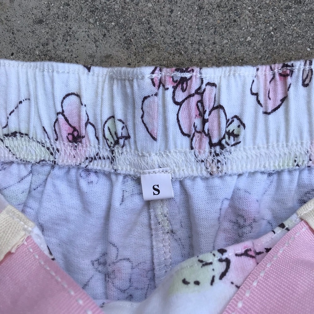 Feminine Floral Printed Knit Lounge Pants - Picture 5 of 7